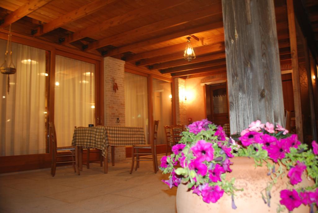 Hotel Country House Cunial Cavaso Del Tomba Exterior foto