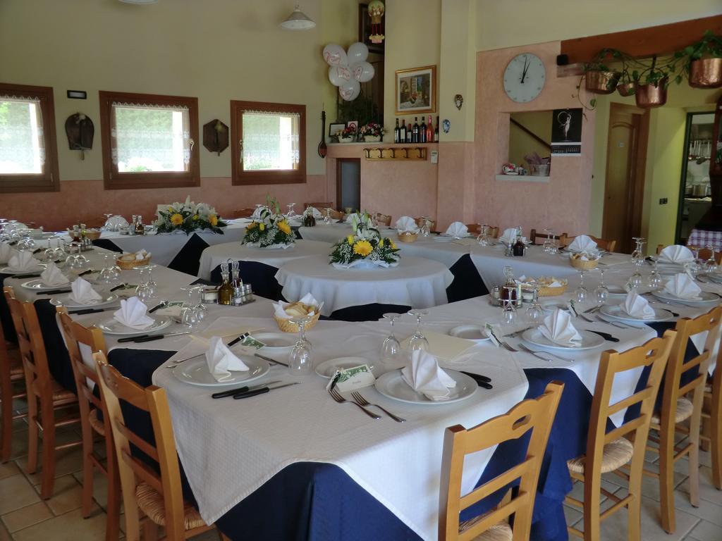 Hotel Country House Cunial Cavaso Del Tomba Exterior foto